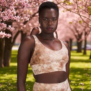 Lululemon Align Bra Shine A/B Cup in  Diamond Dye Diffuse Dot Foil Sz 12